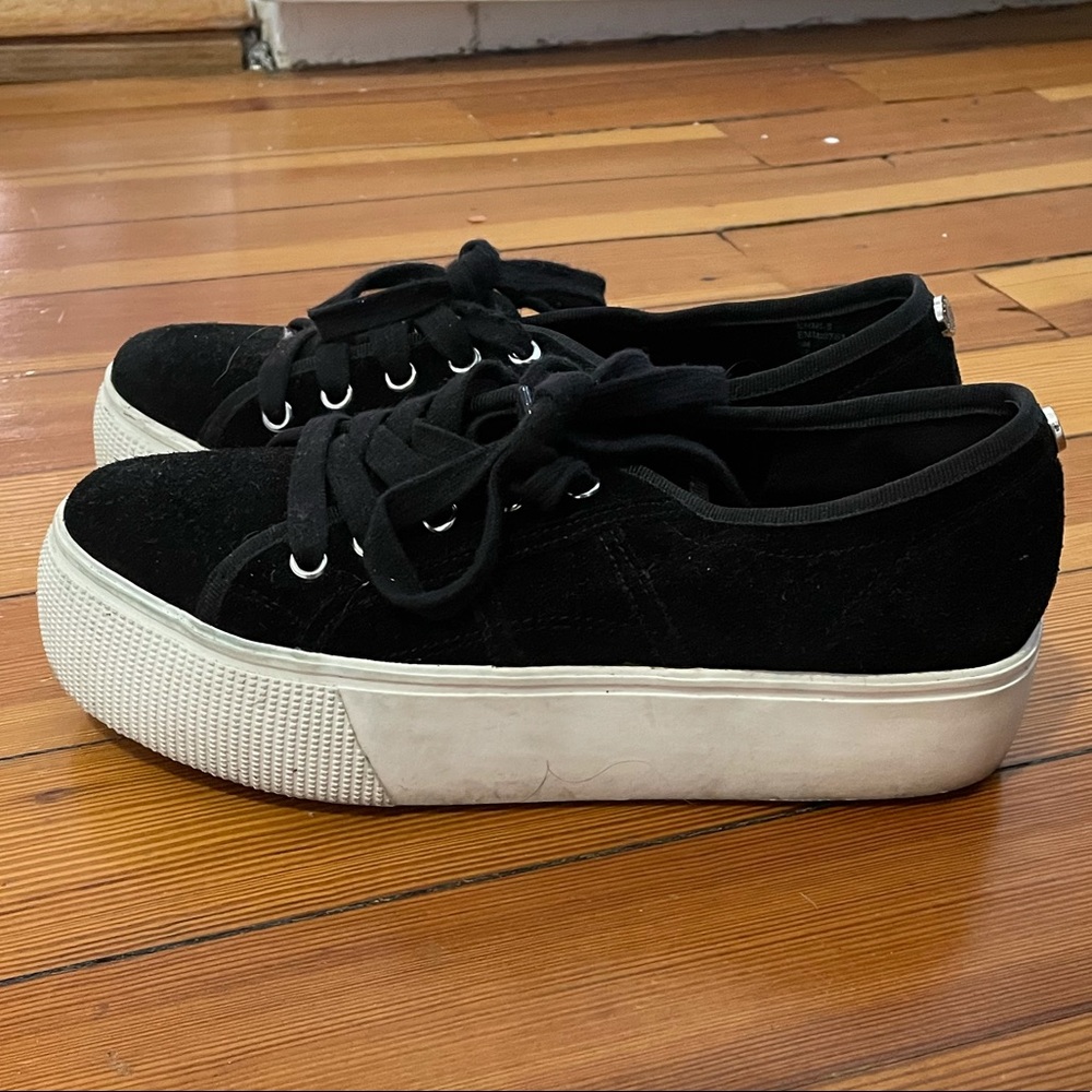 Steve Madden Sneakers